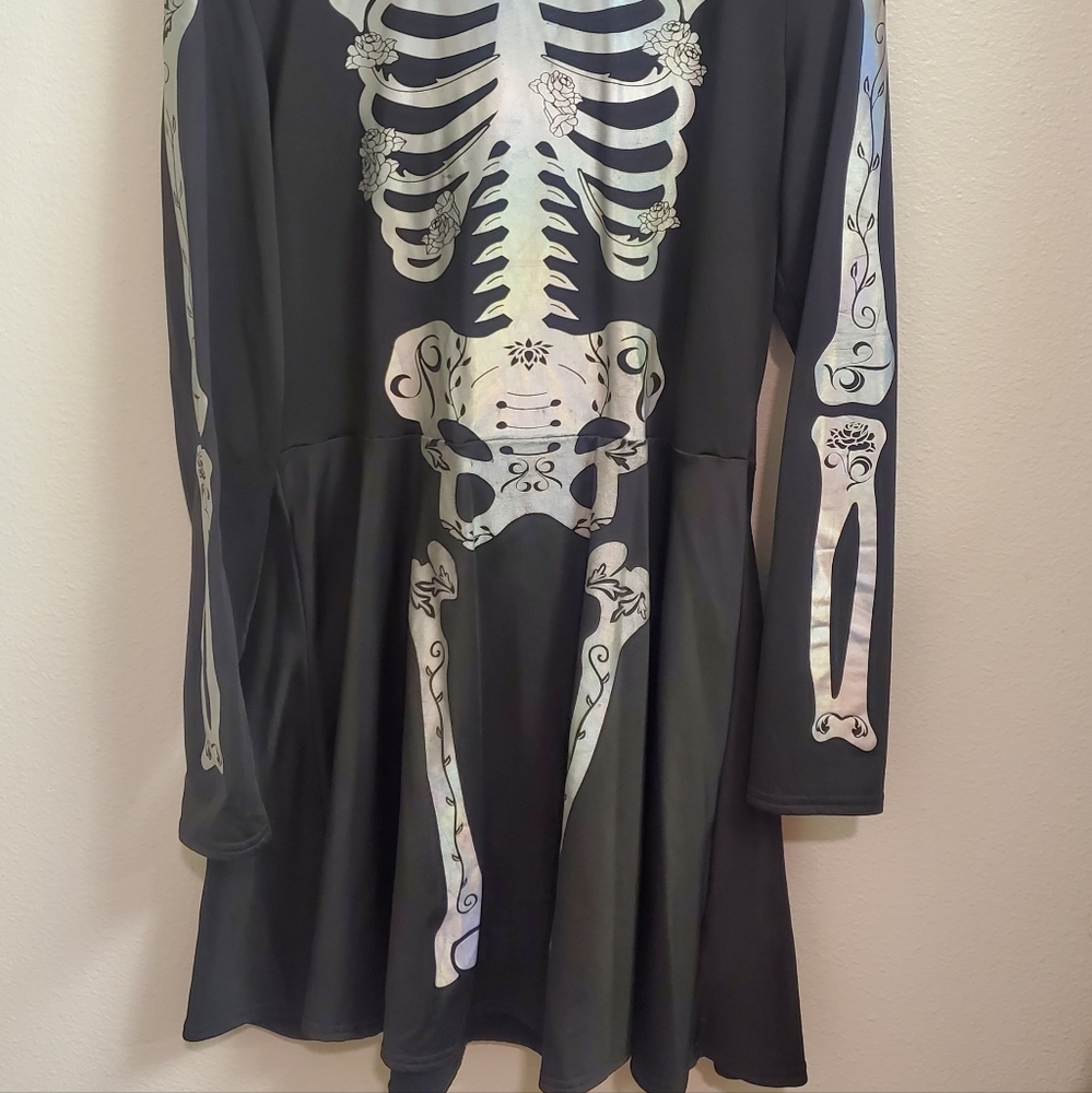 Skeleton dress!